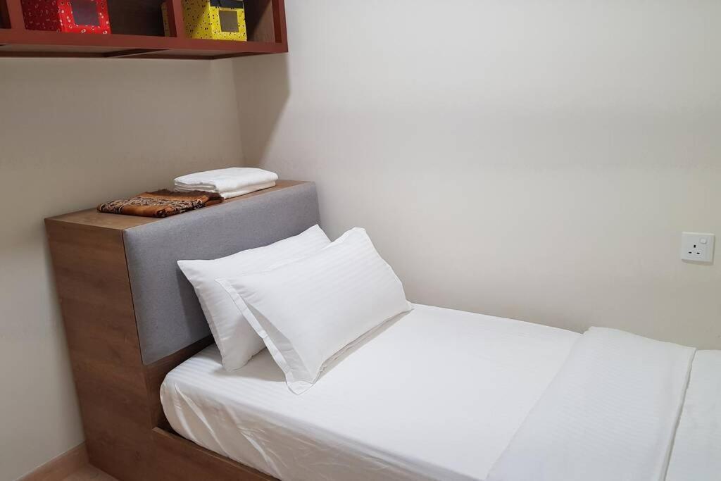 Timurbay Studio Apartment Facing Beautiful Beach Kuantan Eksteriør bilde