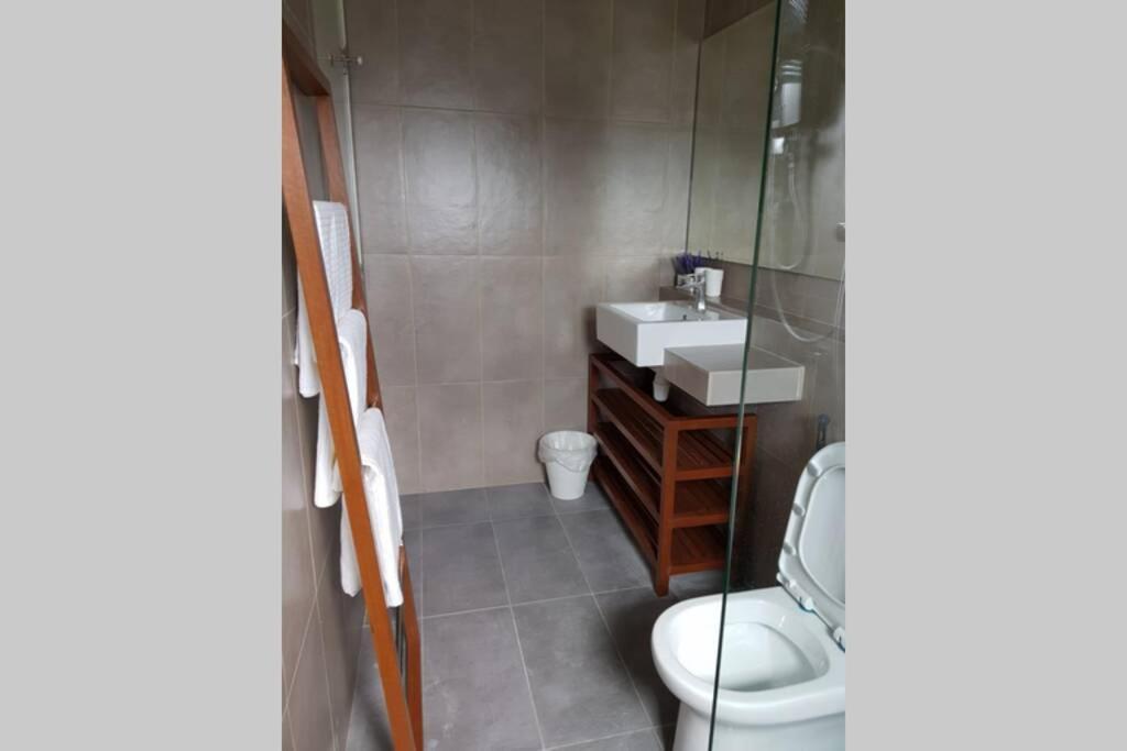Timurbay Studio Apartment Facing Beautiful Beach Kuantan Eksteriør bilde