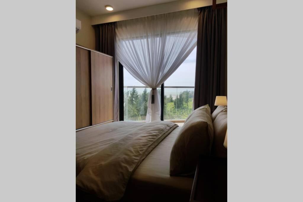 Timurbay Studio Apartment Facing Beautiful Beach Kuantan Eksteriør bilde